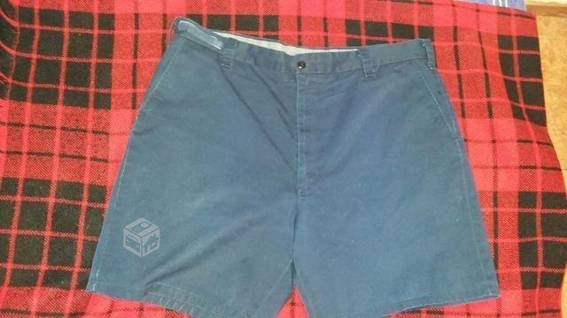 Short hombre azul