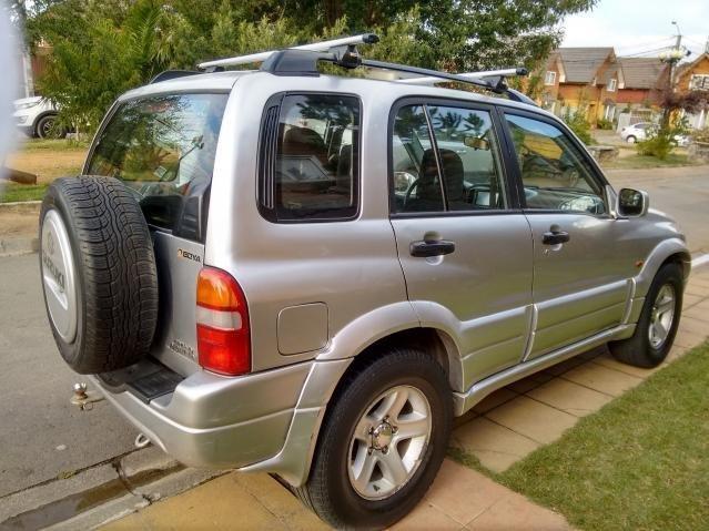 Suzuki grand nomade 2005