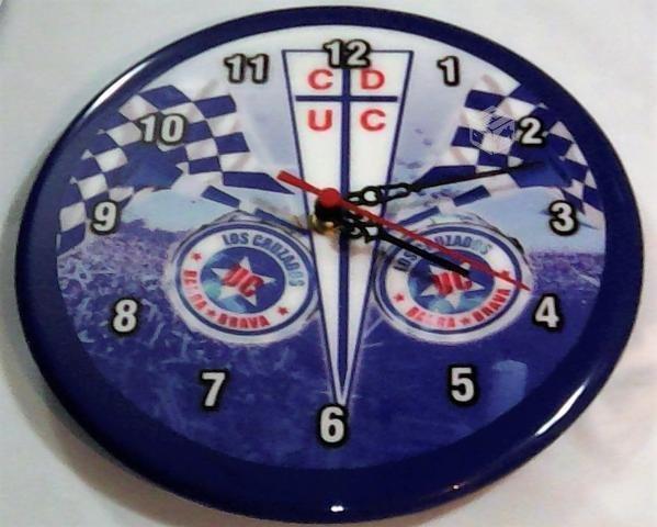 Escudos Reloj Universidad Católica