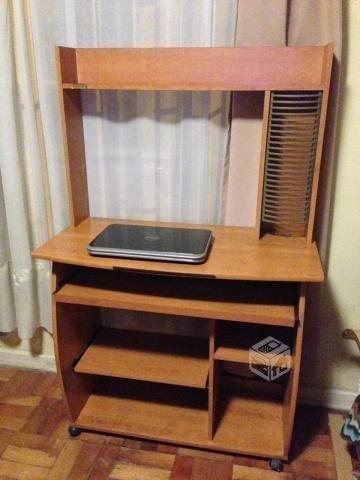 Rack para computador e impresora