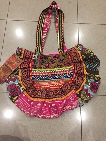 Cartera/Bolso UMBRALE Lentejuelas tribal bordado