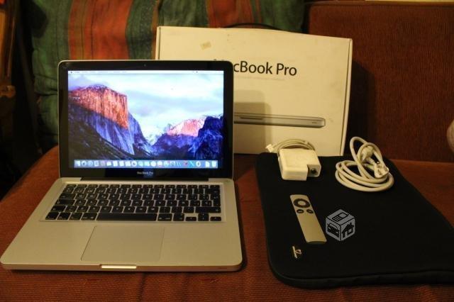 Macbook Pro i5 500gb, 4gb ram Apple remote, Office