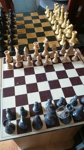2 ajedrez de piezas grandes