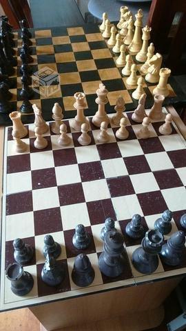 2 ajedrez grandes