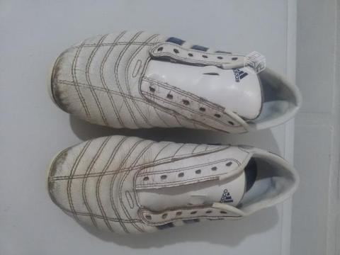 Zapatos de fútbol Adidas