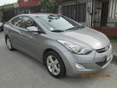 HYUNDAI ELANTRA 2012 Unica Dueña Muy economico