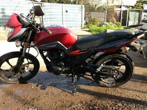 Moto UM fastwind 200cc