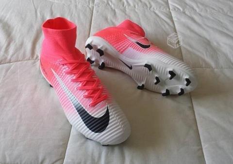 Chuteadores Nike Mercurial Superfly V