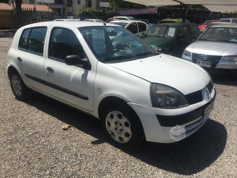 RENAULT CLIO FULL año 2004