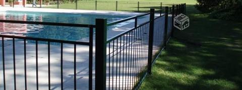 Rejas para piscinas / Seguridad y Diseño