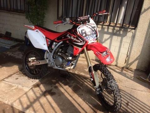 Moto Cross Honda CRF 150 RB