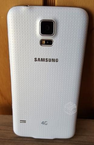 Samsung Galaxy S5 color blanco, 1 año de uso