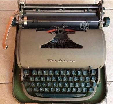 Maquina de escribir antigua Remington
