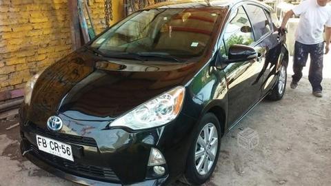 Toyota priusc full equipo hibrido 30xlitro