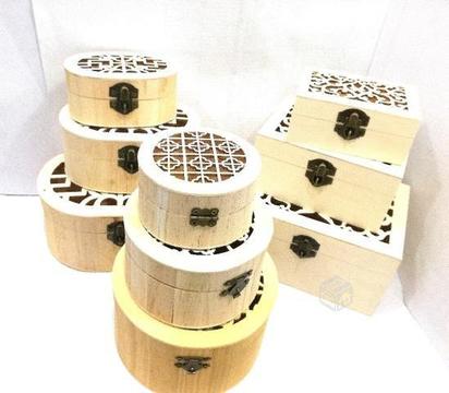 Pack de 9 cajas caladas para pintar decoupage