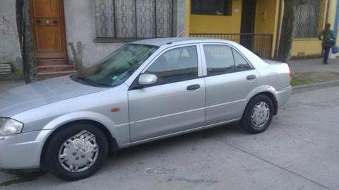 Mazda 323 full