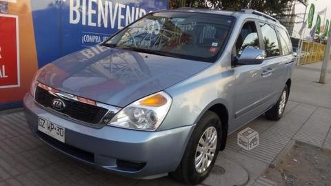 Kia grand carnival (2015)Diesel 3 filas mecanica