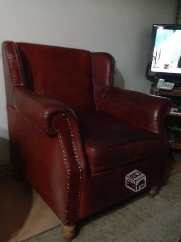 Sillon cuero un cuerpo poco uso