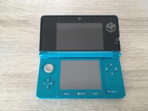 Nintendo 3DS azul agua + r4 gold pro