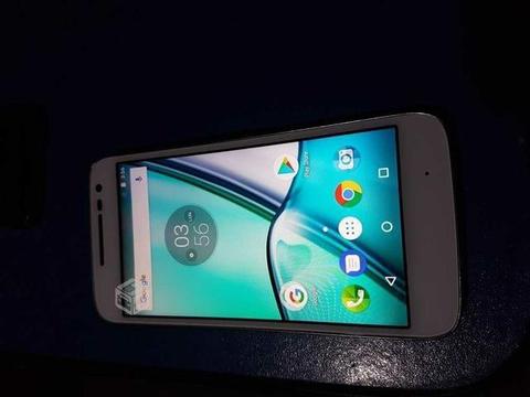 Motorola G4 Play White