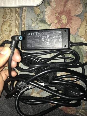 Cargador HP nuevo