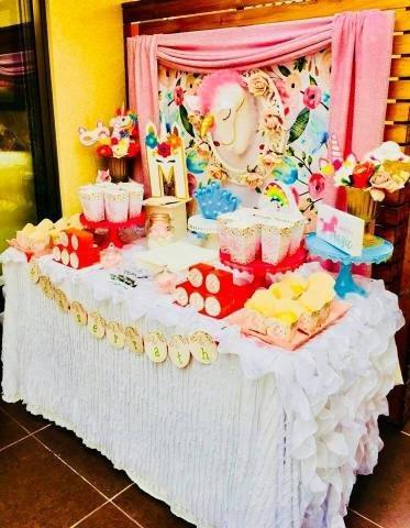 mesa Candy bar temática Unicornio
