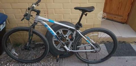 Bicicleta Trek Marlin 4 aro 29