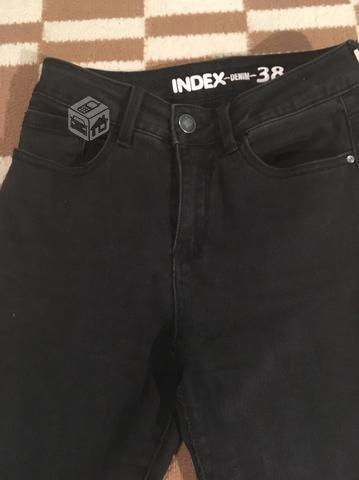 Jeans negro tiro medio talla 38 INDEX