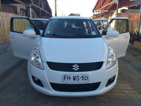 Suzuki swift 2013 full llantas a/c impecable