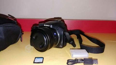 Camara Sony DSC HX400V