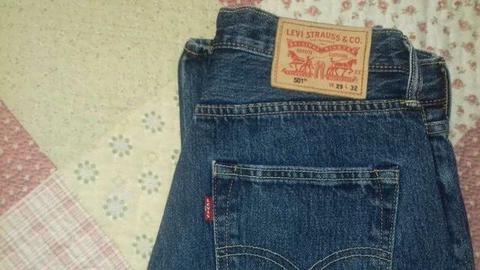 Jeans Levis 501 y 504 29-32, talla 41-42