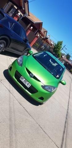 Auto Mazda 2