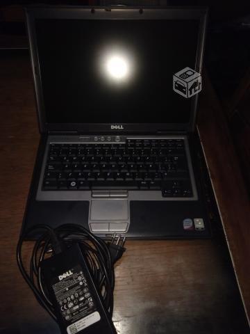 Notebook Dell d630 sin batería