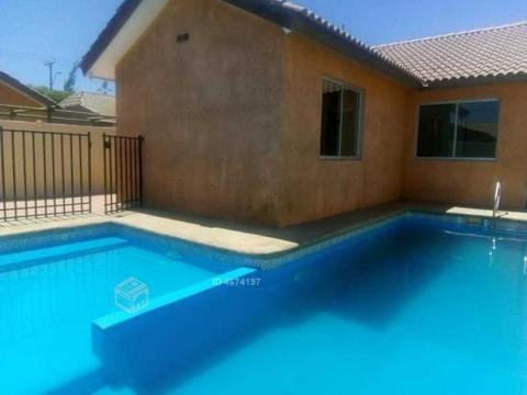 Casa (238 m2) con piscina sector el palomar