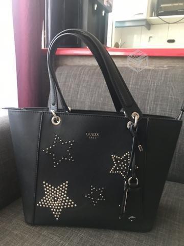 Hermosa cartera Guess grande, nueva y original