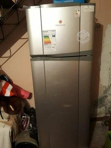 Refrigerador madenza