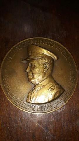 Medalla de Bronce Augusto Pinochet